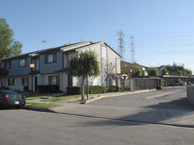 15302 Gundry Ave Apartments