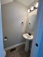 1235 Bluebird Rd in Lebanon, TN - Building Photo - Building Photo