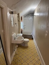 901 New York Ave, Unit 2 in Ogdensburg, NY - Building Photo - Building Photo