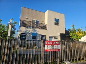 221 W 85th St in Los Angeles, CA - Building Photo