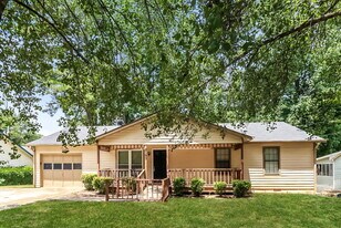 2193 Cruse Rd NW in Lawrenceville, GA - Building Photo