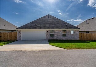 4206 SW Adams Rd in Bentonville, AR - Building Photo - Building Photo