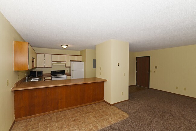 Jacobs Square Apartments in St. Cloud, MN - Foto de edificio - Building Photo