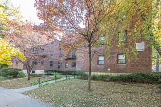 14404 77th Rd in Flushing, NY - Foto de edificio - Building Photo