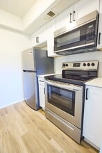 Palmetto Square in Charleston, SC - Building Photo - Building Photo