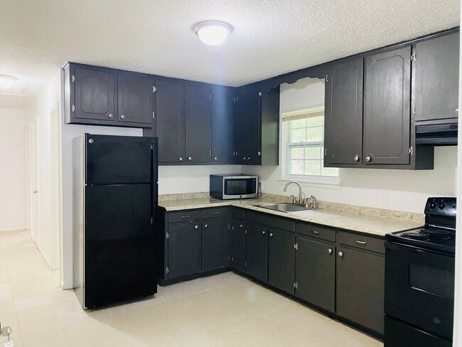 3617 Clayton Dr in Baton Rouge, LA - Building Photo - Building Photo