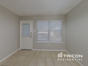 1615 Trail Forest Ct in Humble, TX - Building Photo - Building Photo