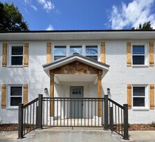 402 Burkemont Ave in Morganton, NC - Building Photo