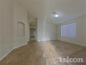 2116 S 160th Ln in Goodyear, AZ - Building Photo - Building Photo