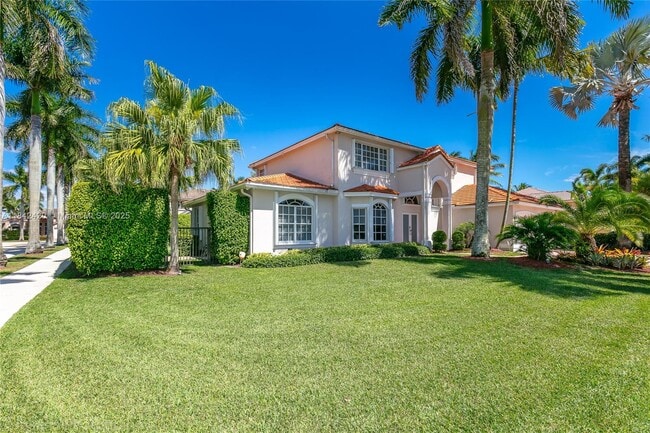 2564 Jardin Ct in Weston, FL - Building Photo - Building Photo