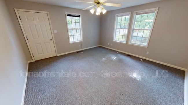 210 Church St in Wellford, SC - Building Photo - Building Photo