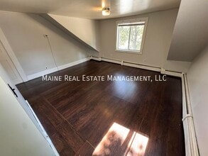 16 Penobscot St in Orono, ME - Foto de edificio - Building Photo