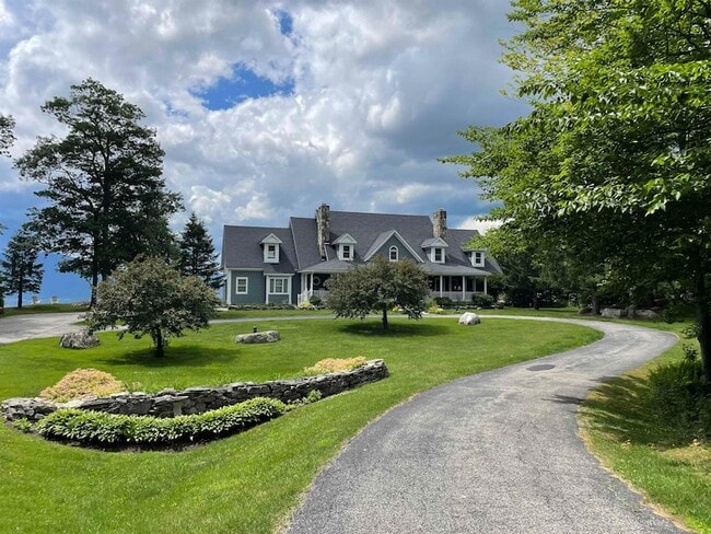 21 Valley View Rd in Winhall, VT - Building Photo - Building Photo