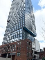 100 Queen St E in Toronto, ON - Building Photo