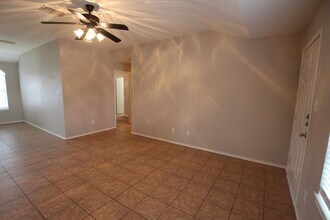 17068 Loring Ln in Lindale, TX - Building Photo - Building Photo