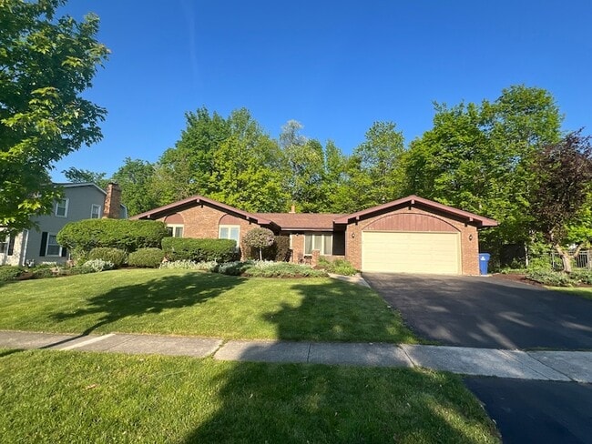 property at 809 Overlook Dr