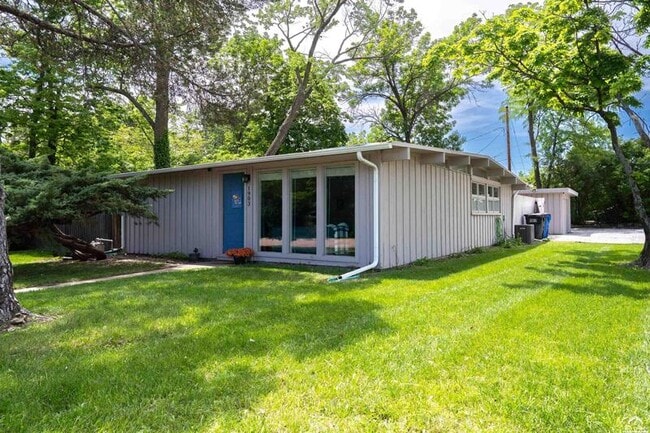 1903 Ousdahl Rd in Lawrence, KS - Building Photo - Building Photo