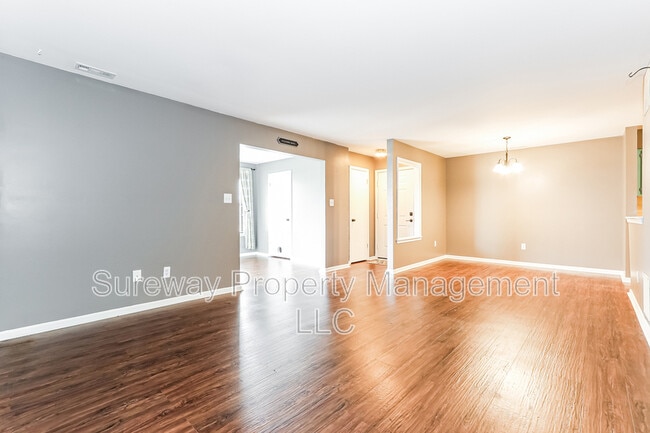 3 Harrogate Ct in Washington Township, NJ - Building Photo - Building Photo