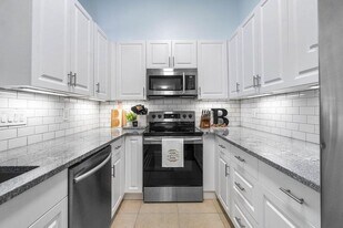 1106 Hyacinth Pl in Wellington, FL - Building Photo