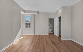 121 N Patterson Park Ave in Baltimore, MD - Building Photo - Building Photo