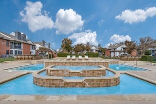 The Flats on San Felipe in Austin, TX - Building Photo
