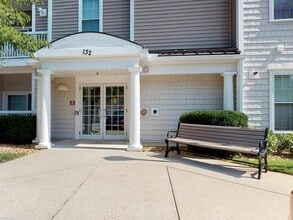 132 Clocktower Dr in Waltham, MA - Building Photo - Building Photo