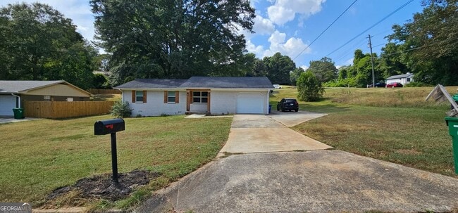 2292 Chestnut Hill Cir in Decatur, GA - Building Photo - Building Photo