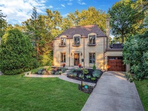 619 Briarwood Ave in Pittsburgh, PA - Building Photo - Building Photo