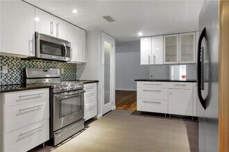 8105 Wexford Dr in Austin, TX - Building Photo - Building Photo