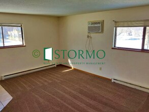 525 14th St S, Unit 4 in St. Cloud, MN - Building Photo - Building Photo
