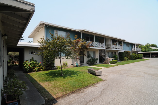 2000 Colony St in Mountain View, CA - Foto de edificio - Building Photo