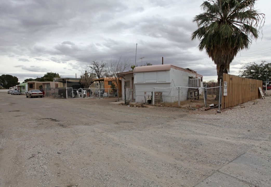 5521 S Park Ave in Tucson, AZ - Building Photo