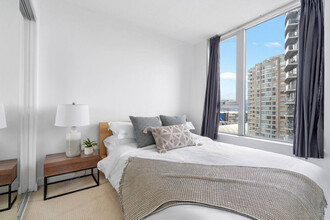 688 Abbott St in Vancouver, BC - Building Photo - Building Photo