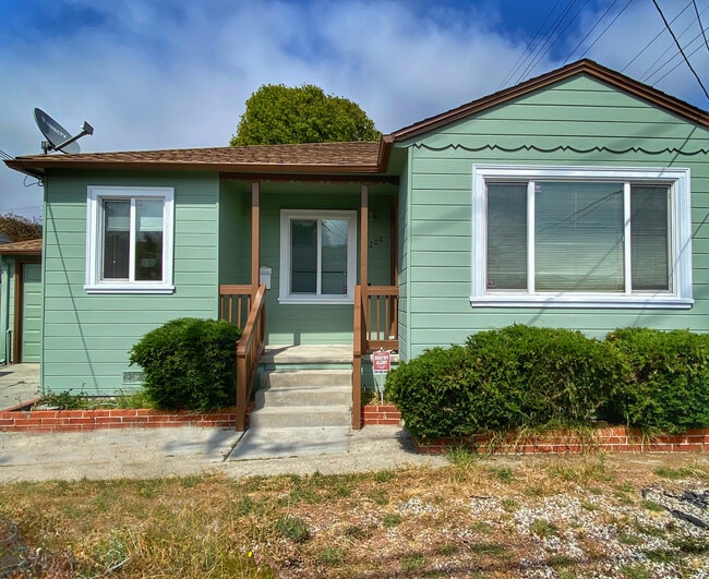 property at 1200 Elm St