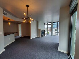 819 Virginia St, Unit 1404 in Seattle, WA - Building Photo