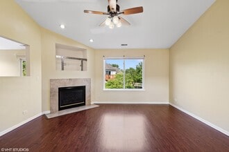 3628 Roanoke Ave in Carpentersville, IL - Building Photo - Building Photo