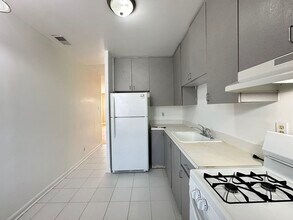 4407 N Keystone Ave, Unit 2 in Chicago, IL - Foto de edificio - Building Photo