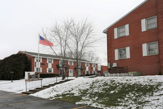 Arbor Park Apartments in Canton, OH - Building Photo - Building Photo