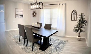 513 Arnold Mill Rd in Woodstock, GA - Building Photo - Building Photo