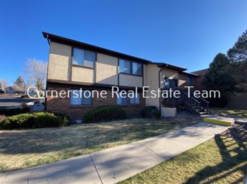 2627 E Uintah St in Colorado Springs, CO - Building Photo