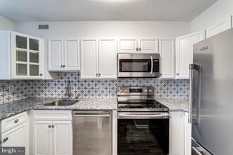 2100 Langston Blvd. in Arlington, VA - Building Photo - Building Photo