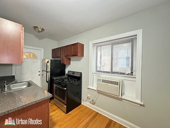 property at 3731 N Pine Grove Ave