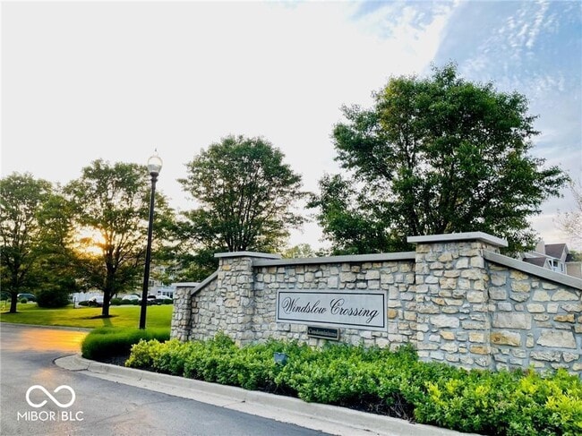 property at 4933 Opal Ridge Ln
