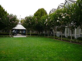 617 Arcadia Ter in Sunnyvale, CA - Building Photo