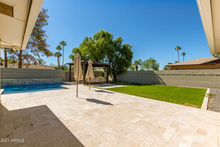 8731 E Minnezona Ave in Scottsdale, AZ - Building Photo - Building Photo