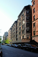 350 W 85th St in New York, NY - Building Photo - Building Photo