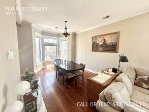 2238 N Kimball Ave in Chicago, IL - Building Photo - Building Photo