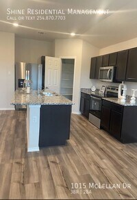 1015 McLellan Dr photo'