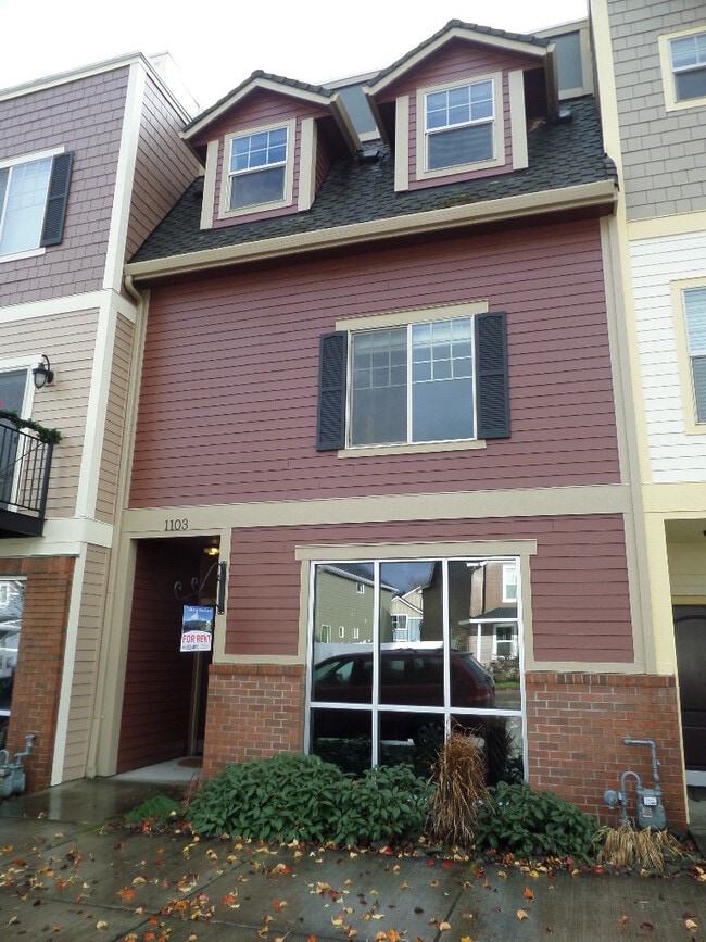 1103 SE Rasmussen Blvd