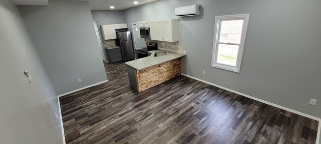 1710 West 2nd St N in Wichita, KS - Building Photo - Building Photo